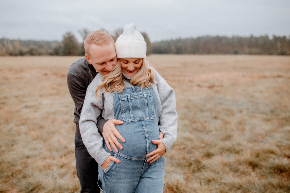 Babybauchfotos in der kalten Jahreszeit